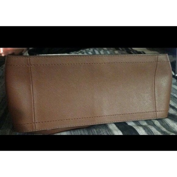 Michael Kors Jet Set Large Tote Saffiano Leather-– Vanilla/Acorn - Picture 7 of 12